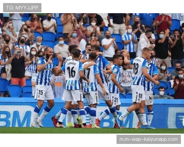 勒沃库森后卫巴德长期伤停 三中卫体系面临重组 勒沃库森后卫巴德长期伤停 三中卫体系面临重组